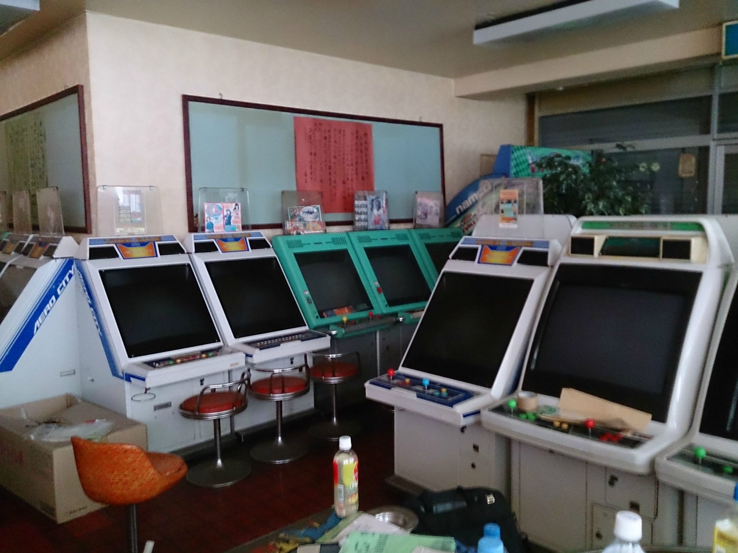 Grandma Discovers Untouched 1990s Arcade In Her New Building