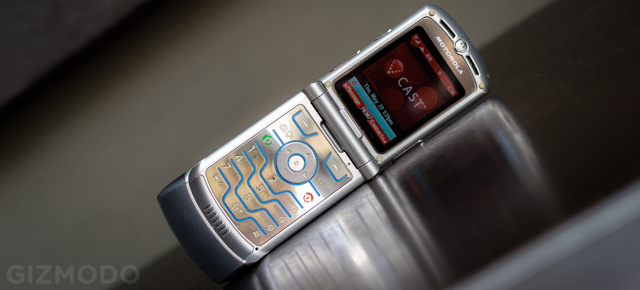 Razr Burn: My Month With 2004’s Most Exciting Phone