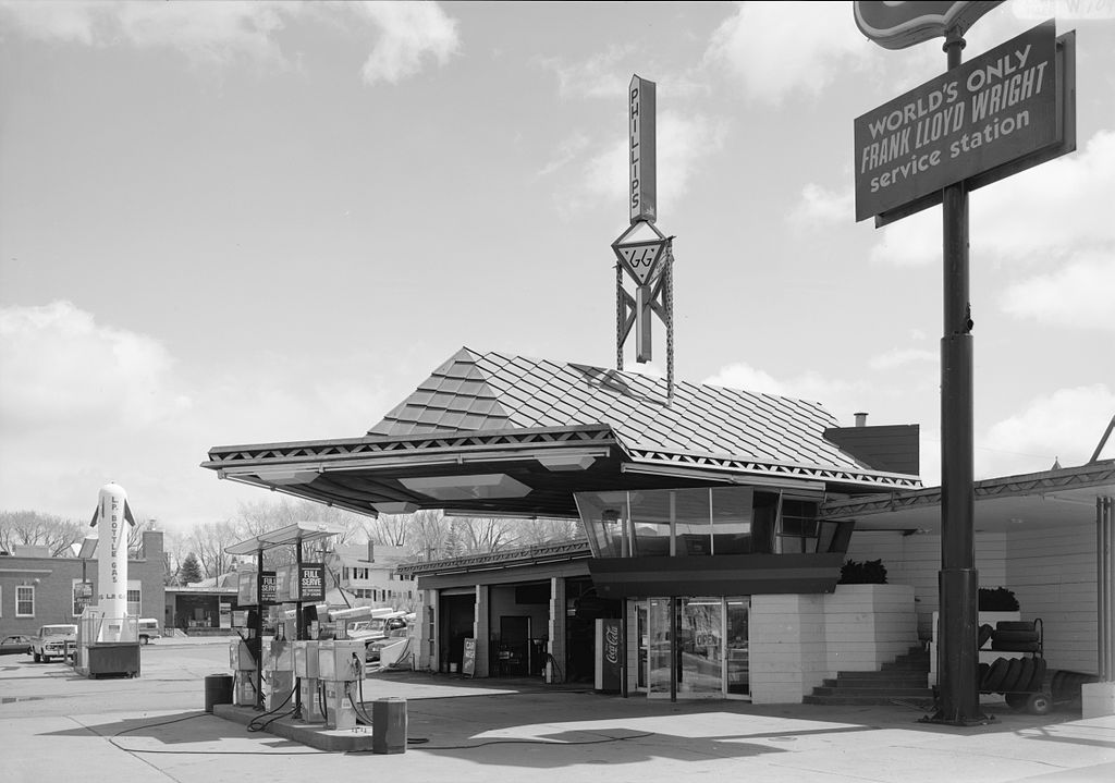 A Petrol Station Frank Lloyd Wright Designed 87 Years Ago Is Now Finished