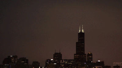 Spectacular Lightning Storm Time-lapse In Chicago