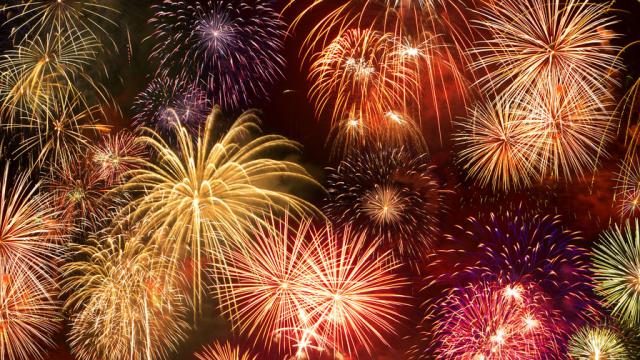 A Pyrotechnics Chemist Explains the Science Behind Fireworks