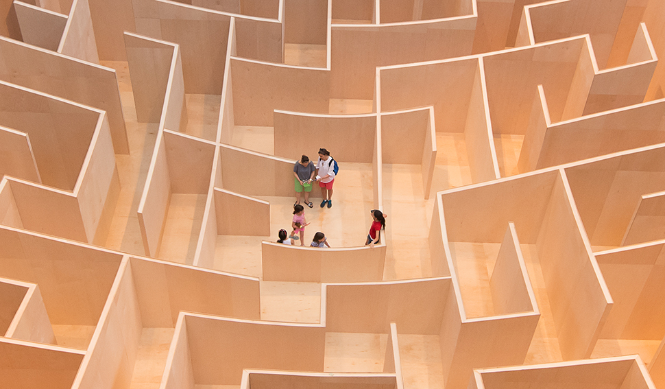 The Middle Of This Massive Indoor Maze Reveals How To Get Back Out Again