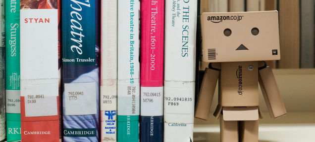 Amazon Is Baiting Hachette Authors With 100% Profits