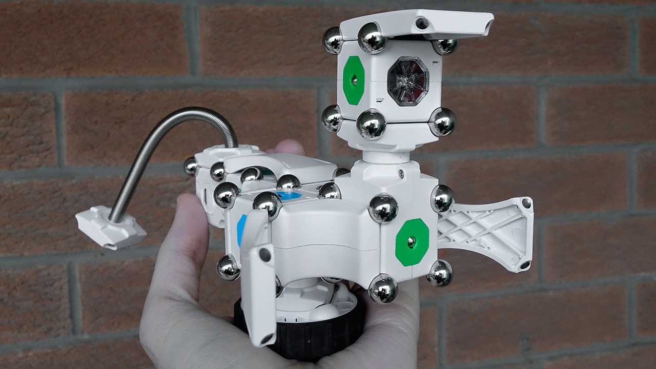 MOSS Robotics Toy Review: The Easiest Way To Build Your First Robot