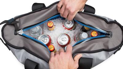 A Shoulder Bag Cooler That Can Keep Ice Frozen For Days