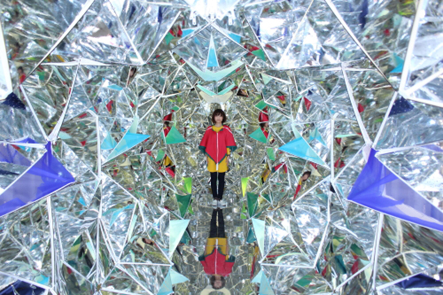 There’s A Trippy Walk-In Kaleidoscope Hiding In This Shipping Container