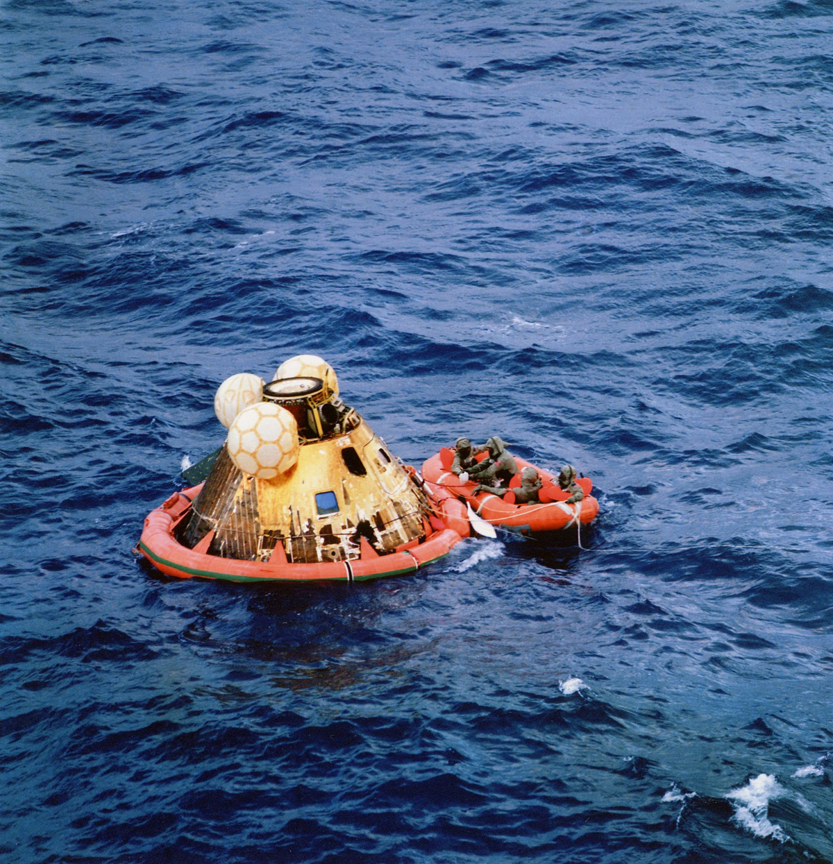 Rare Photos Reveal Fascinating Views Of The Apollo 11 Moon Landing