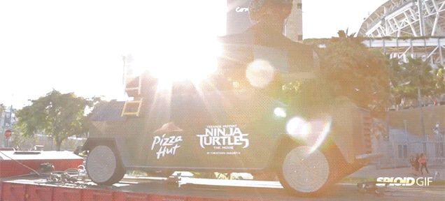Pizza Tank Actually Fires 14-Inch Pizzas