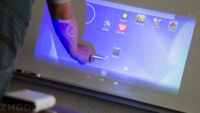 Turning A Wall Into An Android ‘Touchscreen’ With A Pocket Projector