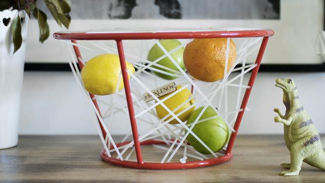 Banish Bruised Fruit By Floating It In This Webbed Elastic Bowl