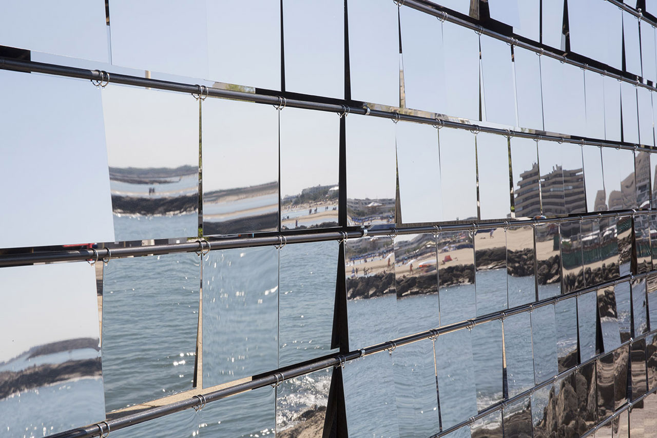 This Reflective Facade Turns The Horizon Into A Gigantic Kaleidoscope