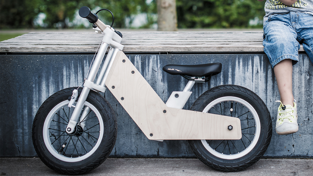 A Flippable Frame Lets This Bike Grow With Your Kids