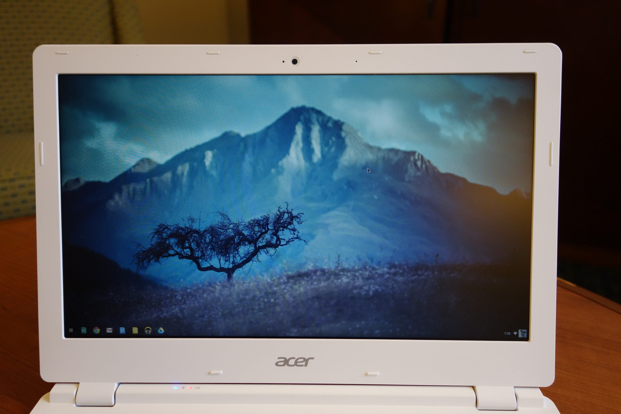 Acer Chromebook 13 Hands-On: Gaming Guts In A Chromebook Body