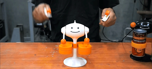 Remote Control Drumming Toy Keeps The Beat Without Any Electronics