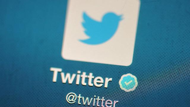 Twitter Tests Turning Favourites Into Retweets, Frustration Ensues
