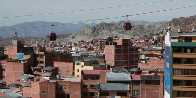 Watch How Bolivia Built The World’s Longest Urban Cable Car System