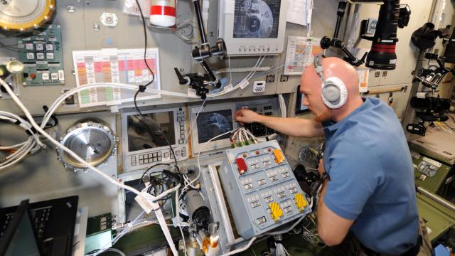 Cargo Ships Arriving At The ISS Are Guided In Using A Plastic Ruler
