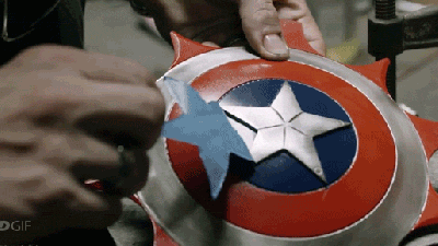 Captain America Should Use These Throwing Ninja Star Shield Weapons