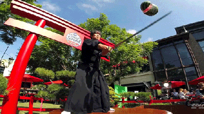 Guy Slices Up Flying Fruit With A Katana Like A Real-Life Fruit Ninja
