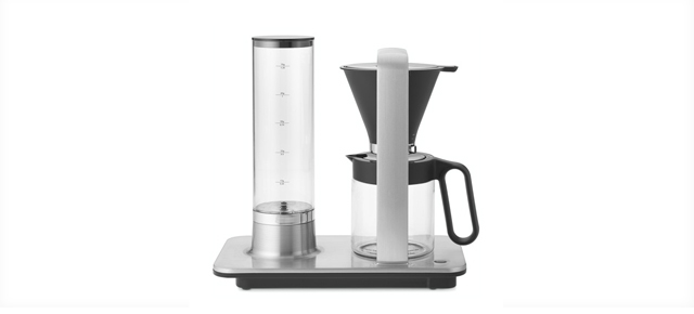 A Beautiful Nordic Coffee Machine That’s Pre-Approved For Snobs