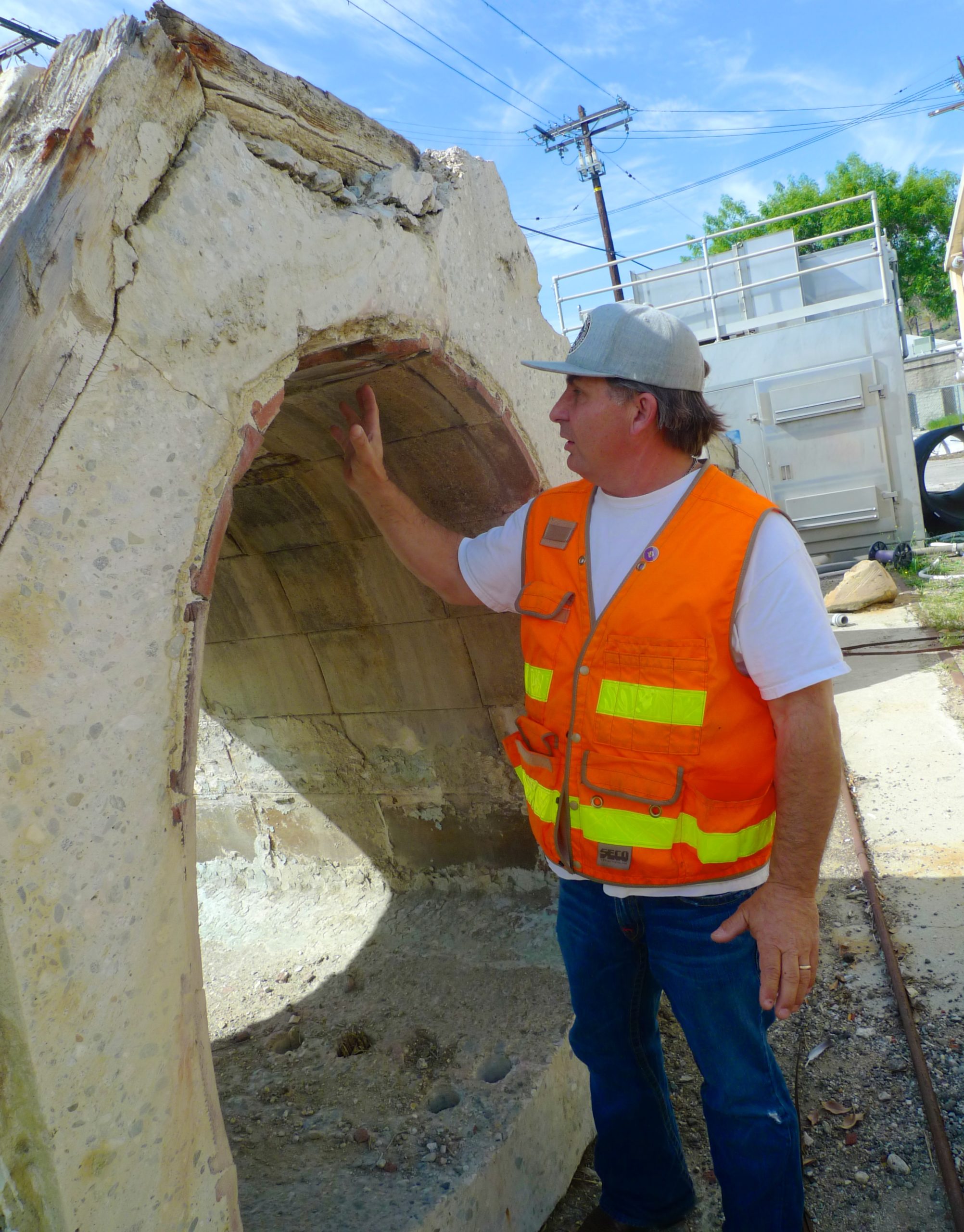 Drain Drones And Hydro-Saws: A Sewer Tour Of LA’s Underground Tech
