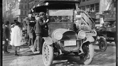 Uber Is Currently Fighting The Battle That Jitneys Lost 100 Years Ago