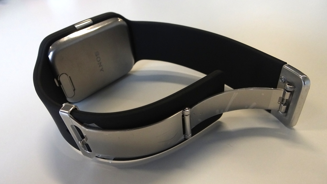 SmartWatch 3: Sony Finally Opts For Android Wear