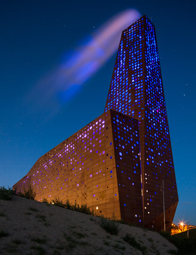 This Waste Incineration Power Plant Glows Like It’s On Fire