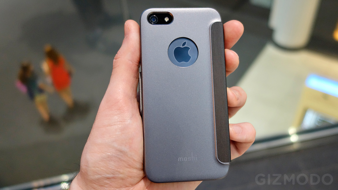 Moshi SenseCover Review: Answer Your iPhone Without Opening Its Case