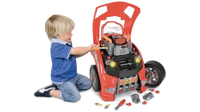 This Playset Teaches Your Kids How To Take Care Of A Real Car