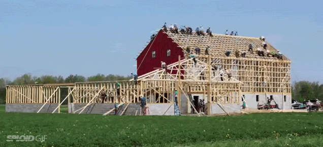 Watch The Amish Build An Entire Barn In Less Than 10 Hours