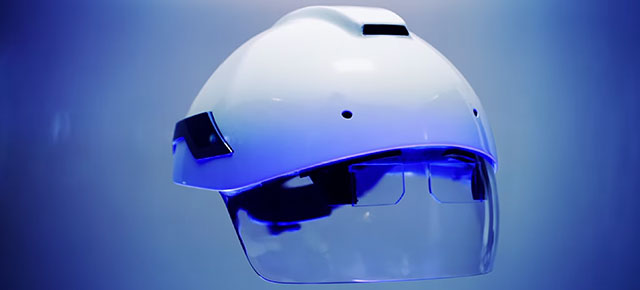 The Daqri Smart Helmet Wants To Put Augmented Reality To Work