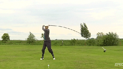 Swinging The World’s Longest Golf Club Looks Absolutely Ridiculous