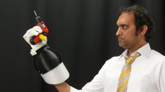 Monster Machines: These Hard Suit Power Gloves Give You The Grip Of A Kraken