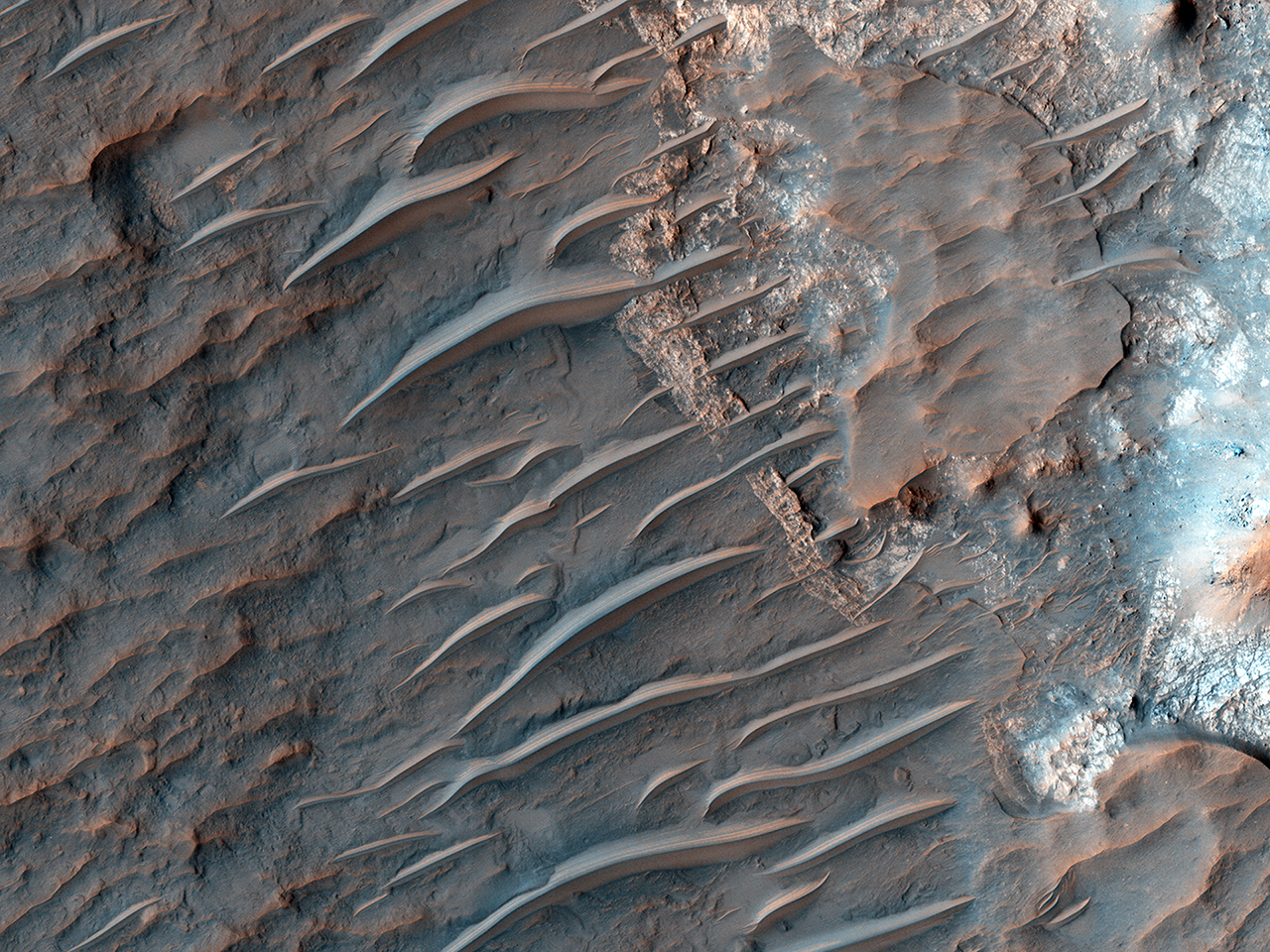 Nobody Knows How These Strange Ridges Appeared On Mars