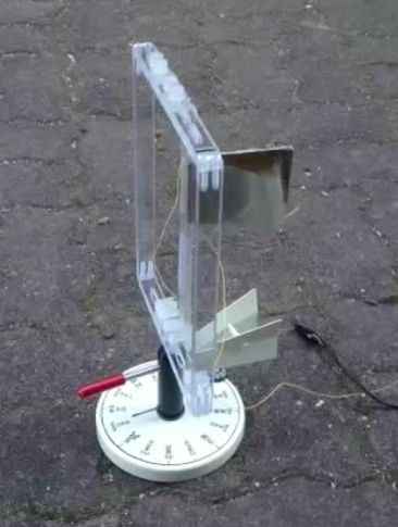 This Flapping Device Makes Electricity From Wind Rushing Past Your Car