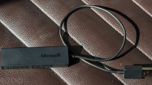 Microsoft’s Wireless Display Adapter Makes Your TV A Second Screen