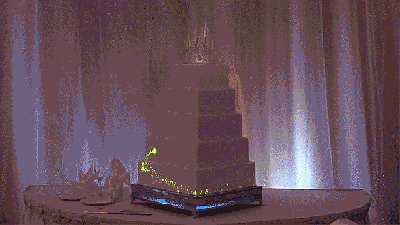 You Don’t Need To Be A Bridezilla To Want An Animated Wedding Cake