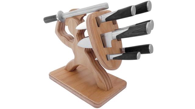 A Spartan Knife Block That’s Anything But Austere