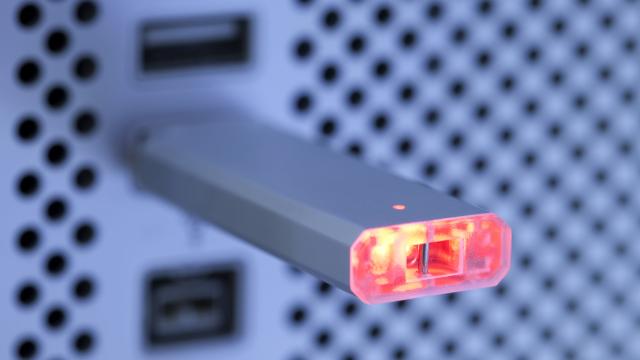 Now Anyone Can Get The Malware That Exploits USB’s Fundamental Flaw