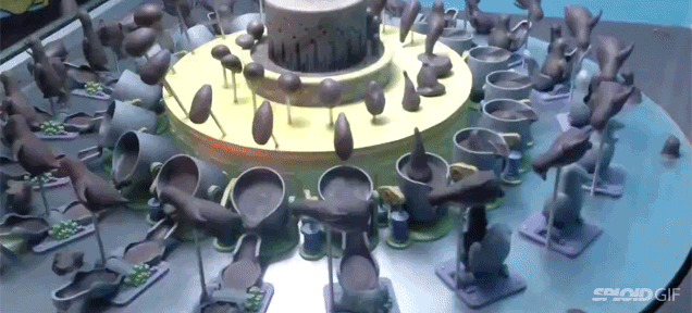 This Spinning Chocolate Cake Filmed In Australia Hides The Most Awesomest Visual Trick