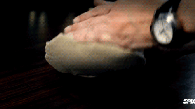 Watching People Play With Magical Kinetic Sand Is So Freaking Trippy