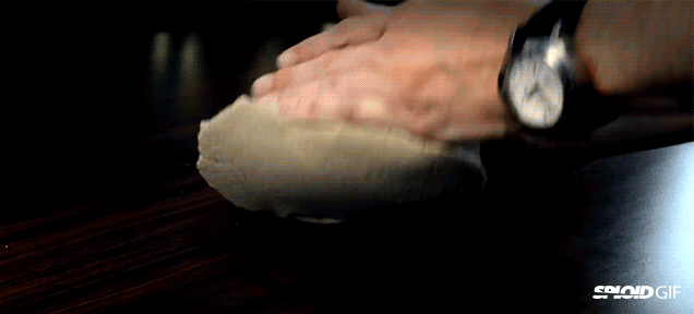 Watching People Play With Magical Kinetic Sand Is So Freaking Trippy