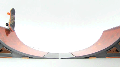 A Tiny RC Skateboard That Can Halfpipe Better Than You