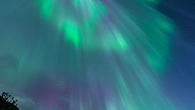 Amazing Wormhole Opens In Norway — Or Maybe It’s Just An Aurora