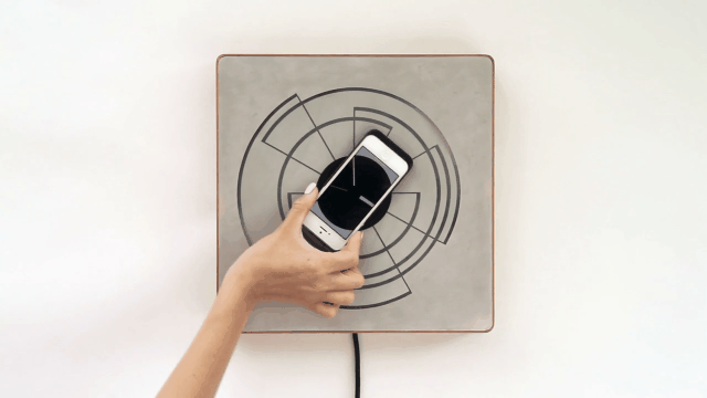 This Inductive Charger Makes Powering Up Your iPhone Beautiful