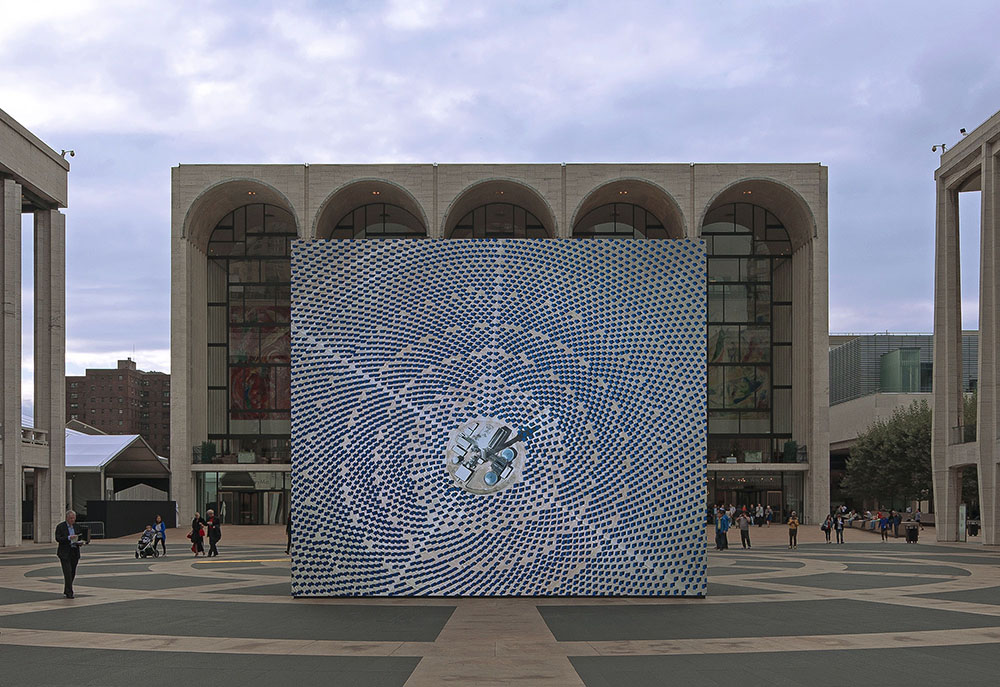 NYC Is Home To A Hyper-Real Simulation Of A Massive Solar Plant