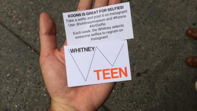 Whitney Museum Earnestly Proclaims ‘KOONS IS GREAT FOR SELFIES’