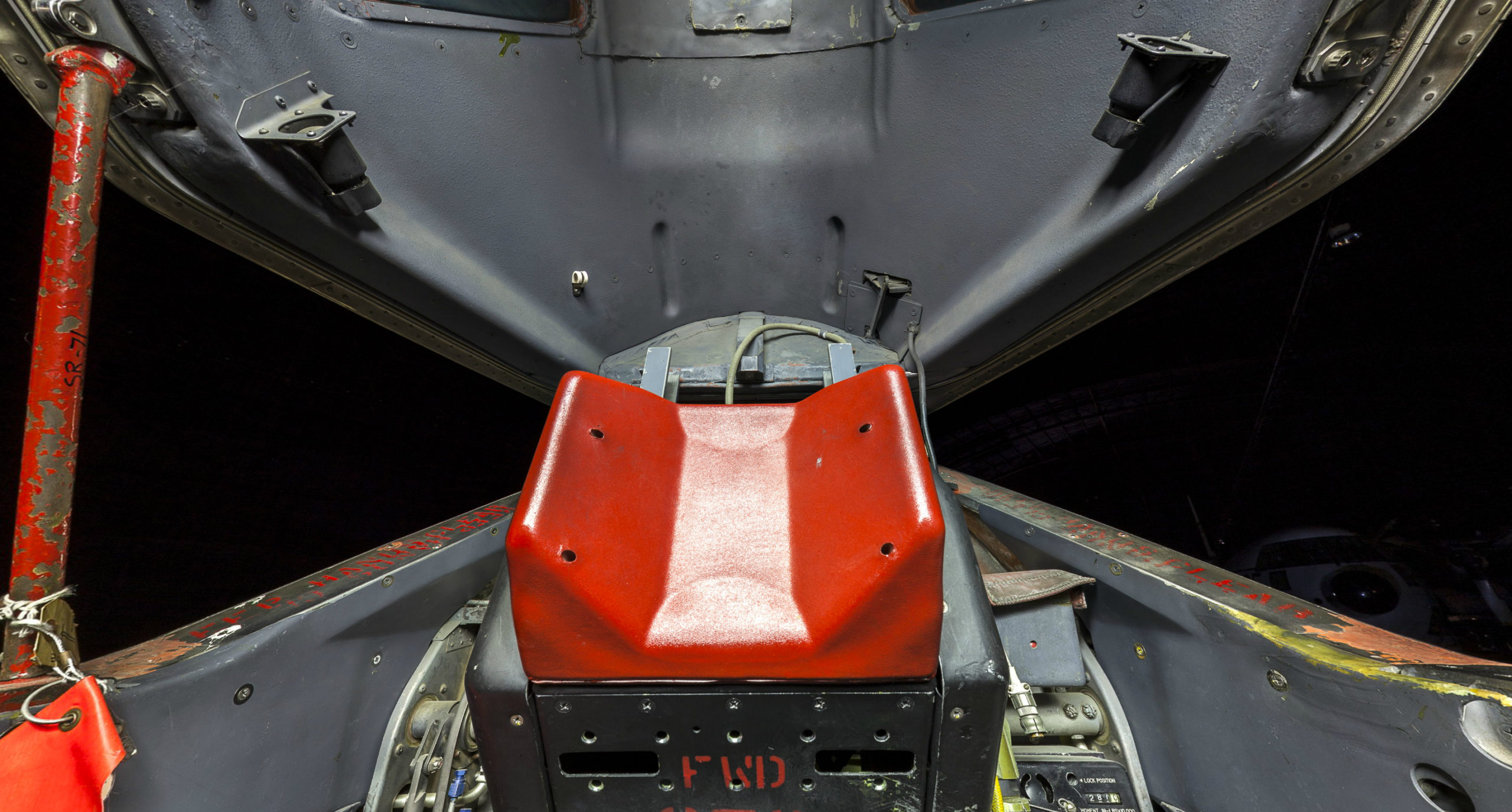 Amazing Ultra-High Definition Photo Of The SR-71 Blackbird Cockpit