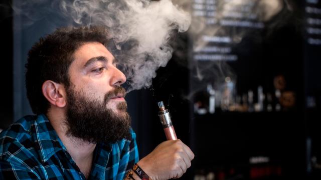 The Oxford Dictionaries 2014 Word Of The Year Is ‘Vape’